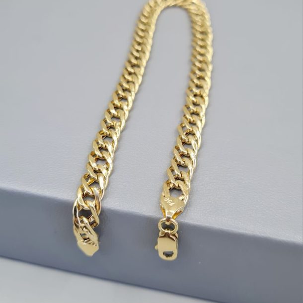 WhatsApp Image 2025-12-18 at 21.20.29 (1)