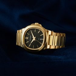 mondaine-3