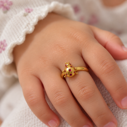 Anel Joaninha com Pedras Vermelhas em Ouro 18K