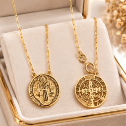 Medalha de São Bento Redonda em Ouro 18K